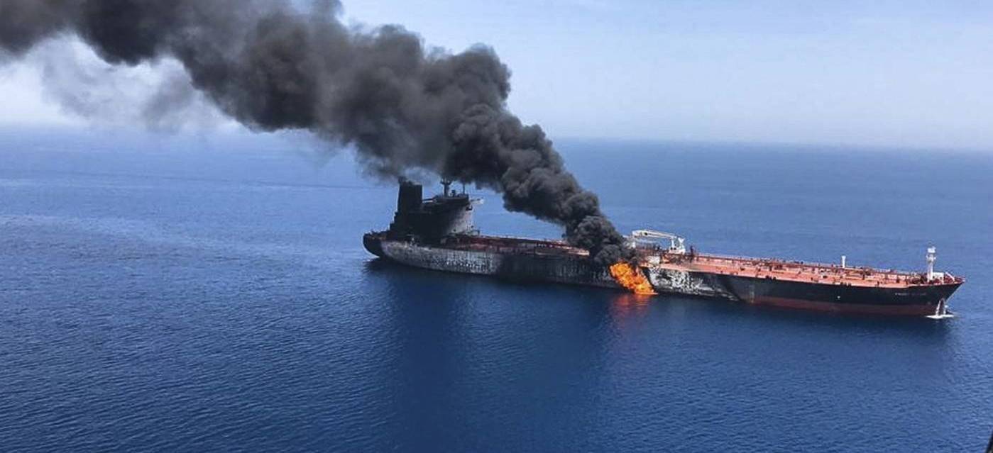 Flere angreb på olietankere i det internationale farvand ud for Iran i sommeren 2019 bidrog til, at konflikten mellem USA og Iran eskalerede. Foto: AP Photo ISNA.
